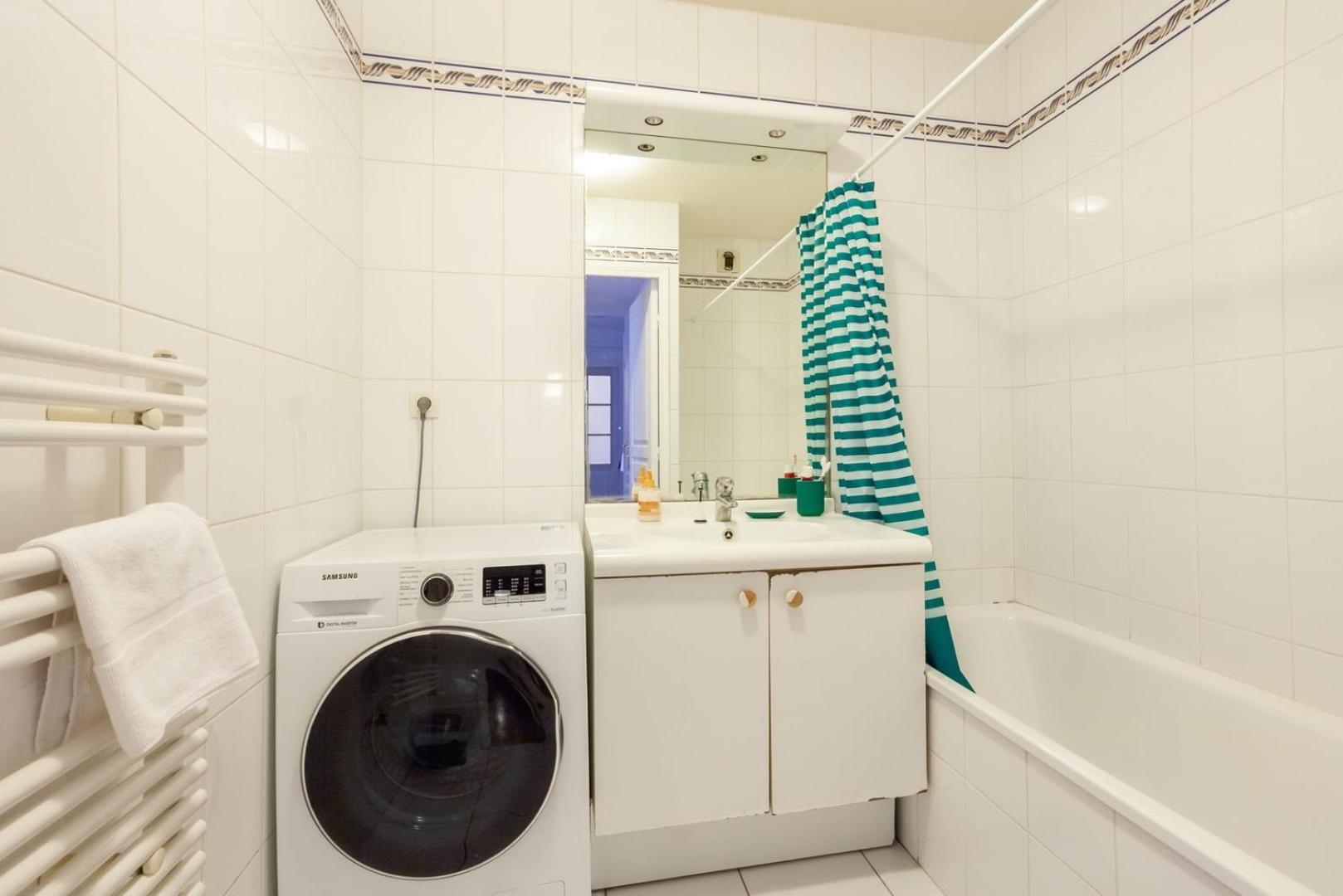 Spacious 1Br | Near City Center & Baby-Friendly! Lejlighed Lyon Eksteriør billede